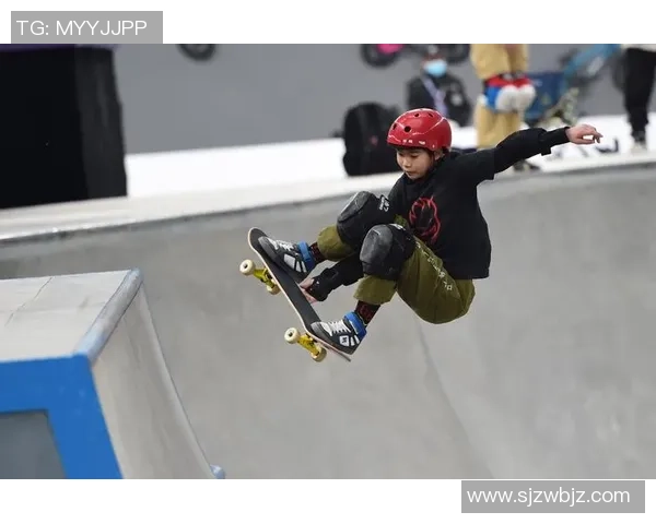 重庆滑板队在世界滑板锦标赛中以60分稳居积分榜首位